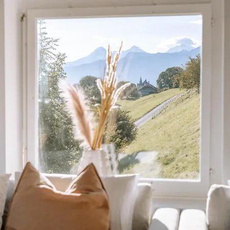 Mountlake House 펜션