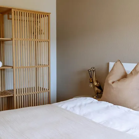 Mountlake House 펜션