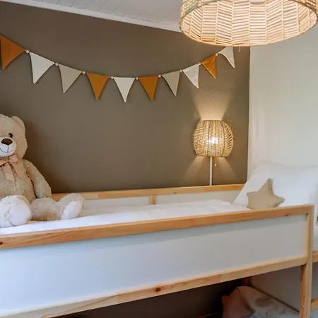 Mountlake House 펜션