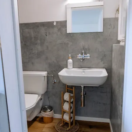 Mountlake House * 슈피츠